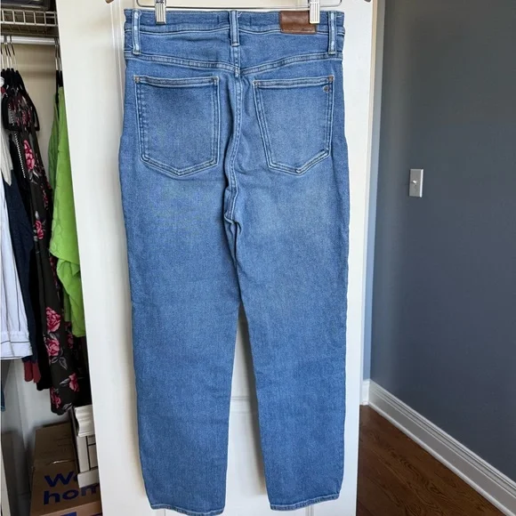 Madewell Straight-Leg "The Perfect Vintage Jean" - Picture 2 of 9
